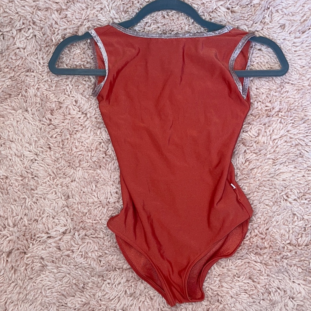 Flattering high neck yumiko